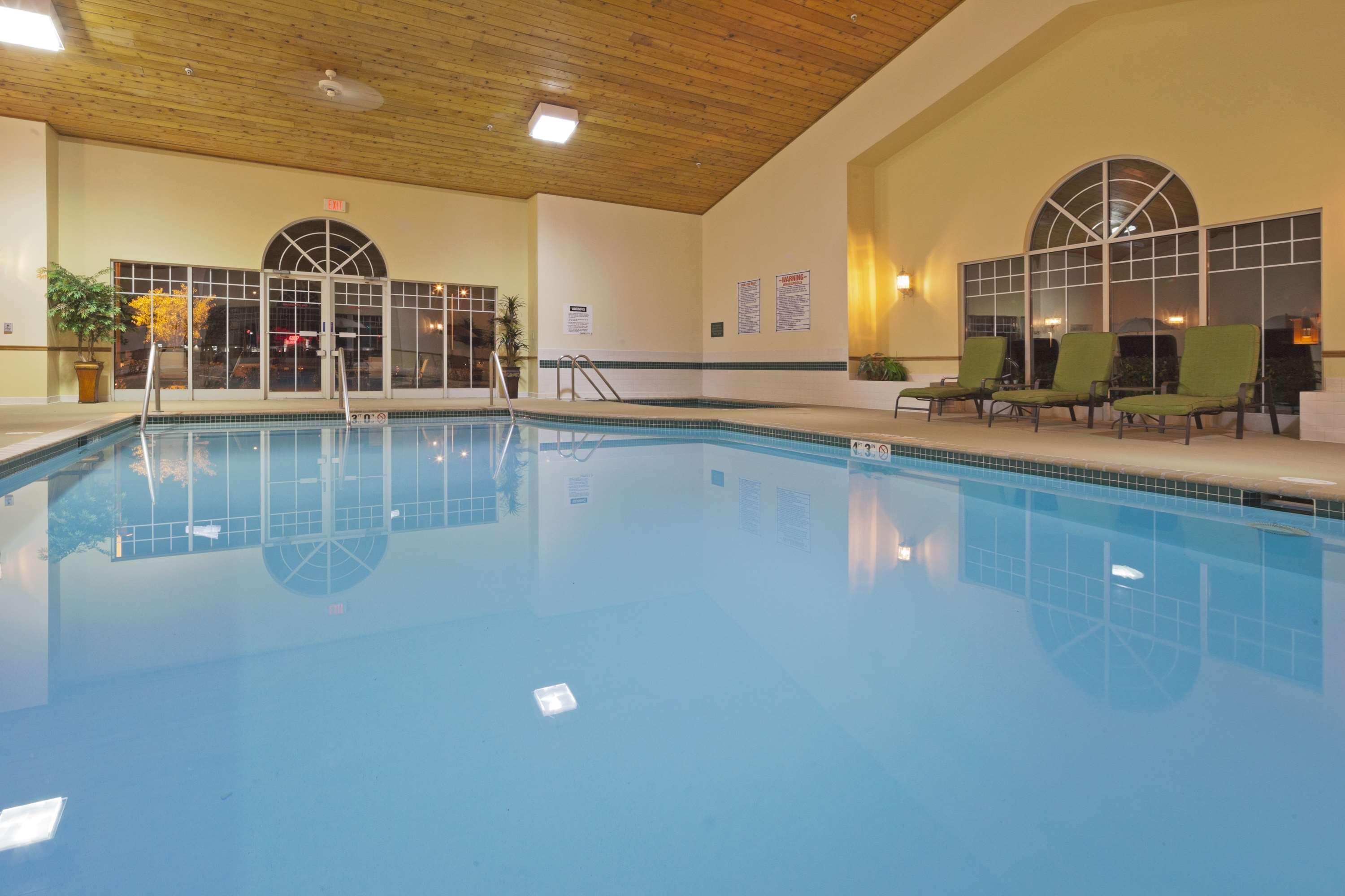 Country Inn & Suites By Radisson, Germantown, Wi المظهر الخارجي الصورة